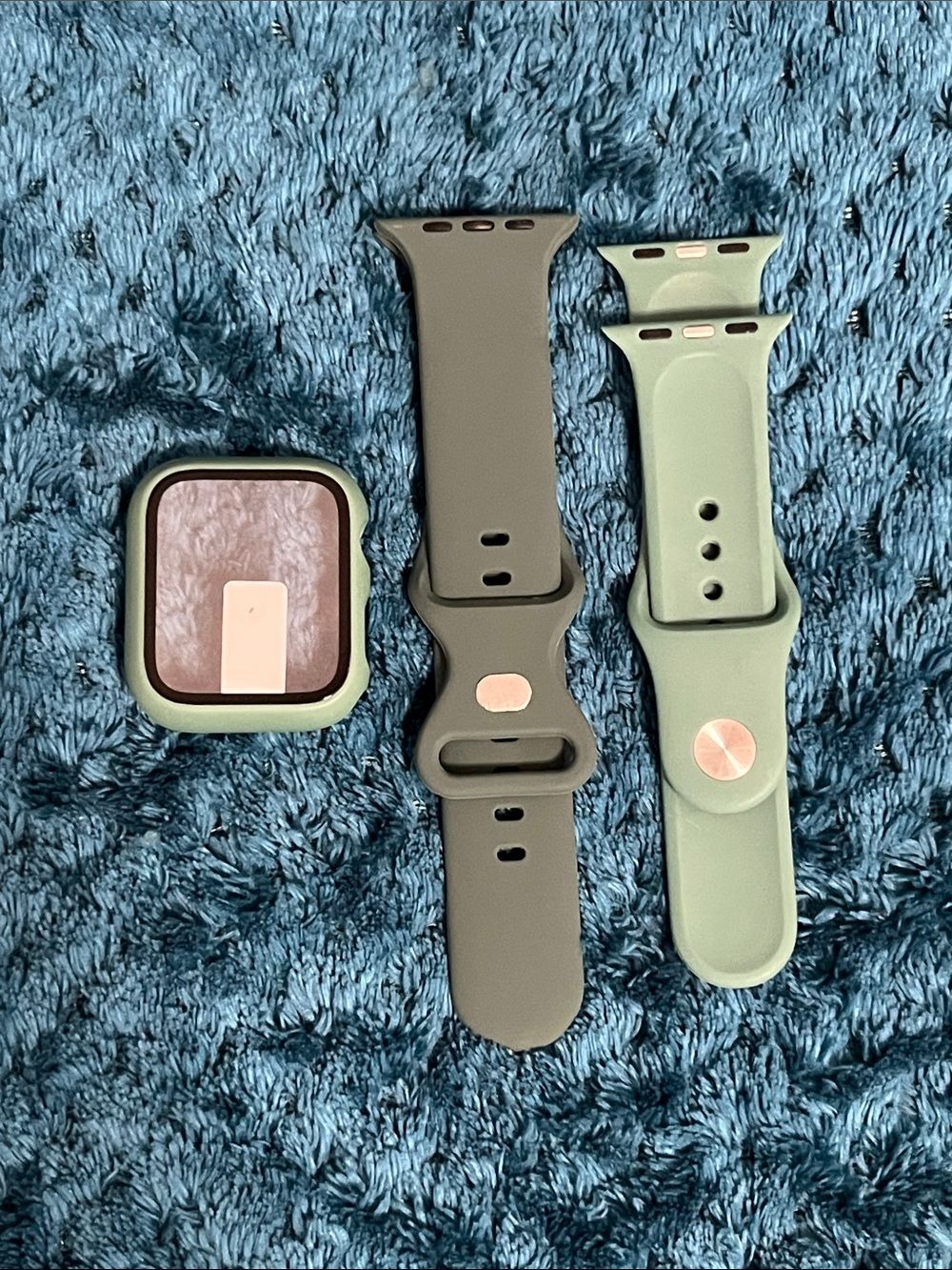 Apple SE smartwatch silicone bands with watch protector